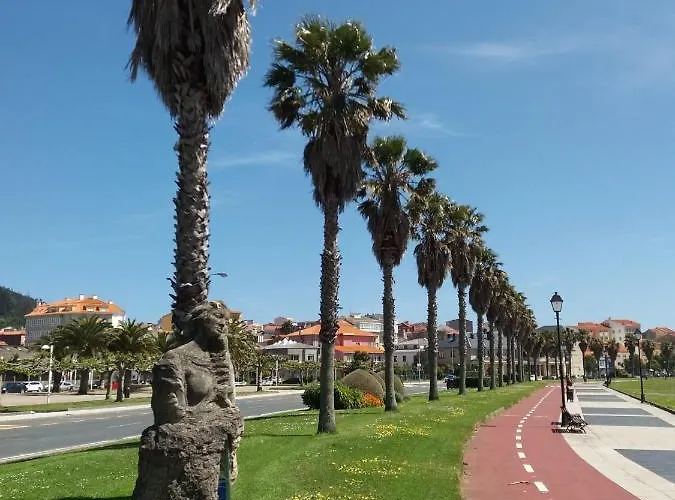 Casa Iris - Paraiso Ortegal * サンタマルタ・デ・オルティゲイラ